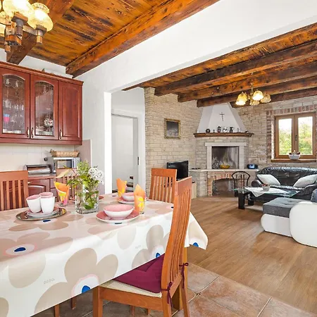 Gorgeous In With Wifi Holiday home