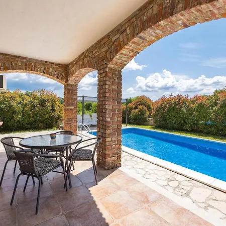 Gorgeous In With Wifi Holiday home